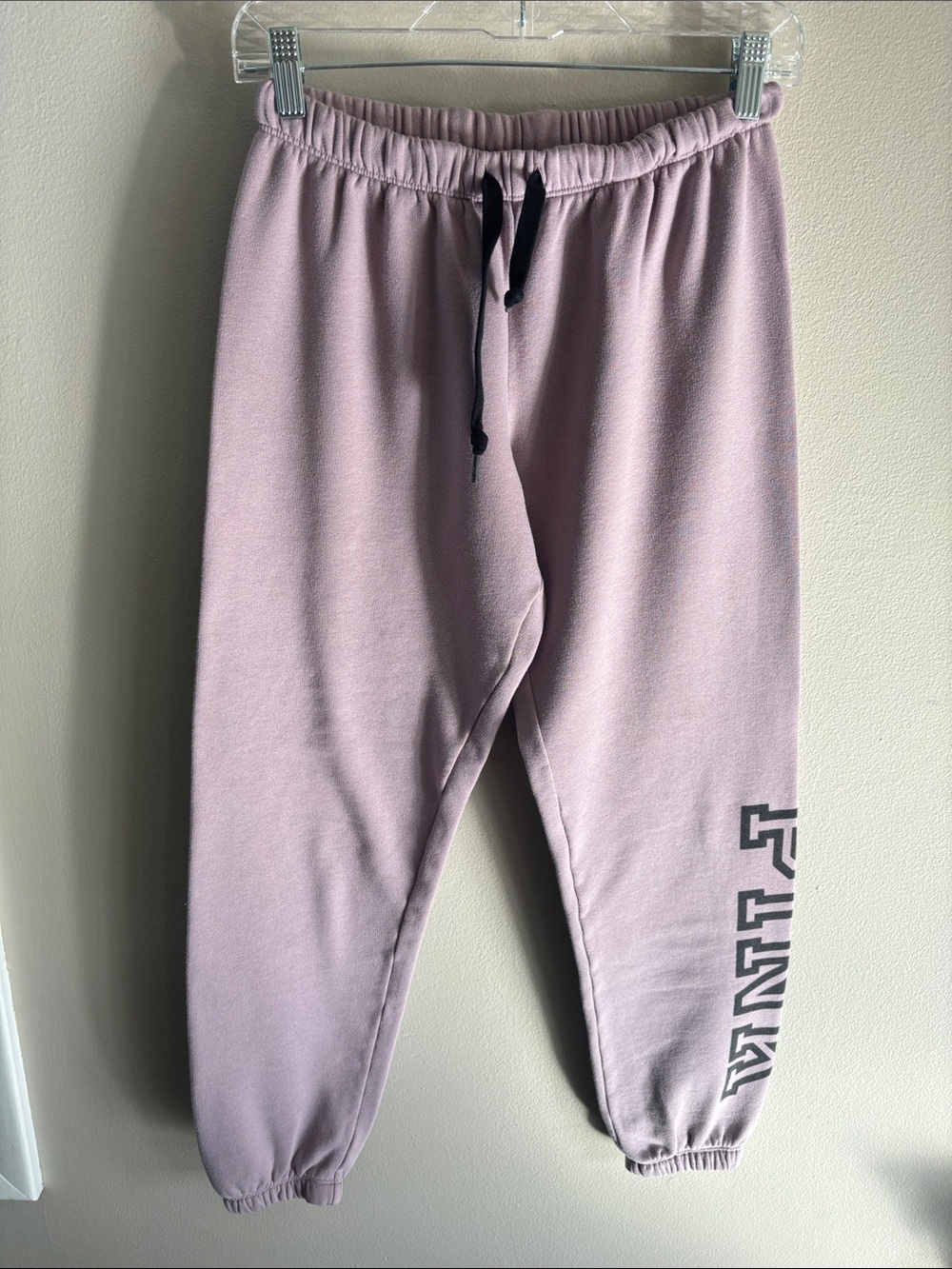 S Victoria’s Secret PINK purple sweats